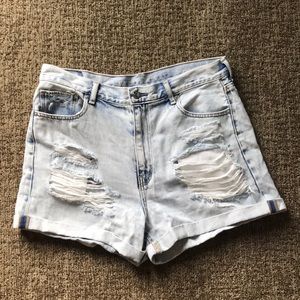 American Eagle mom shorts